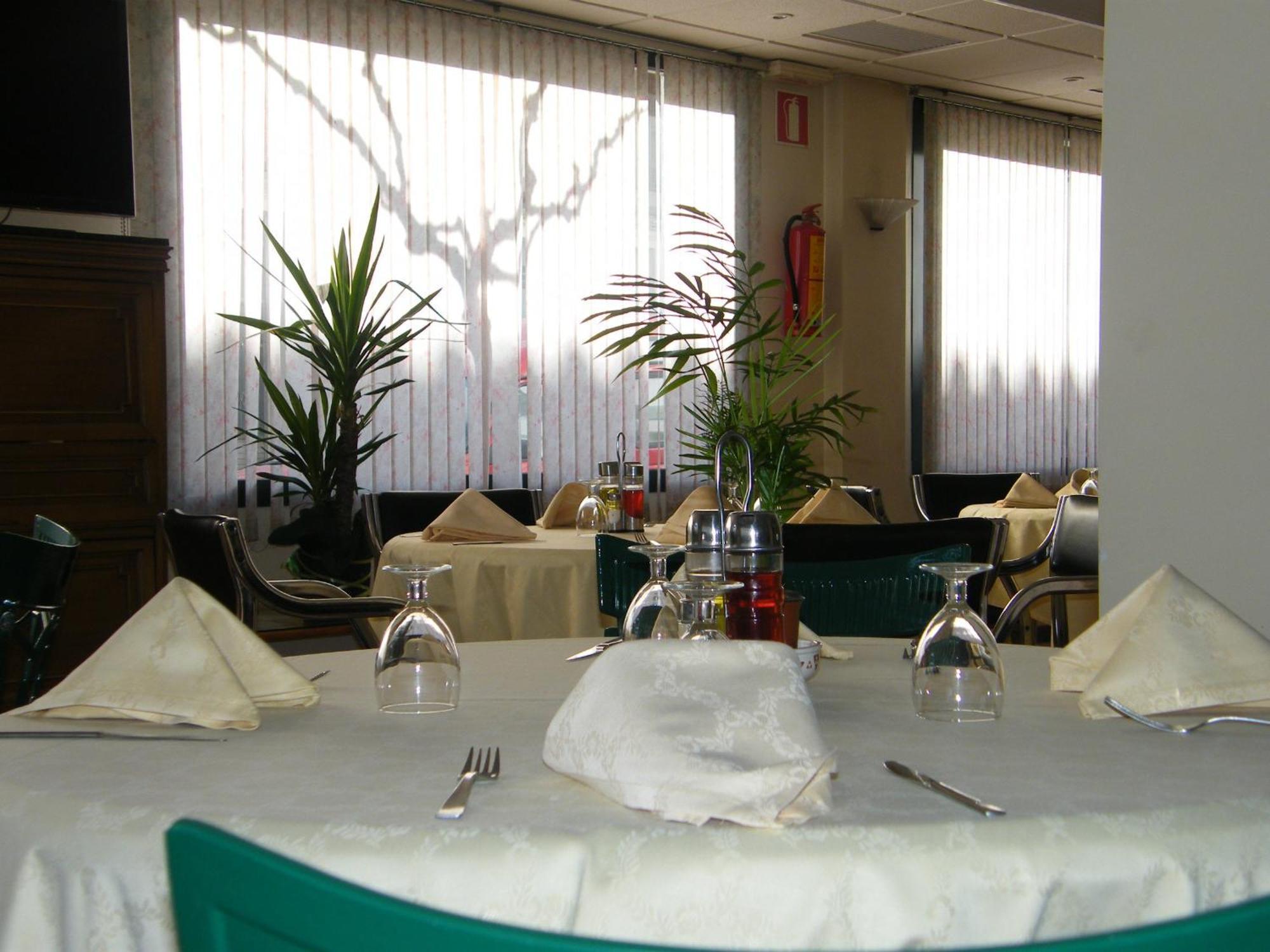 Hotel Magallon Каспе Экстерьер фото